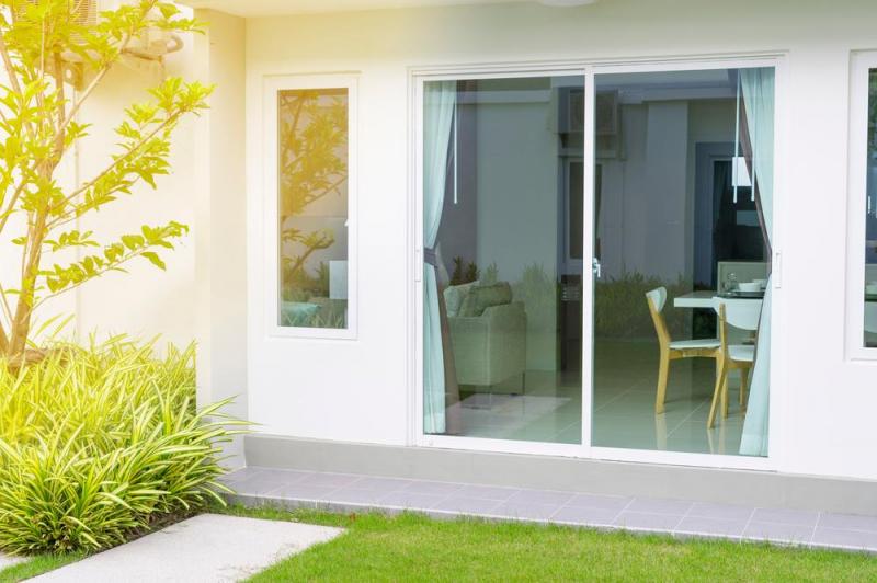 Les baies coulissantes &agrave; Granges-Aumontzey, entre luminosit&eacute; et isolation